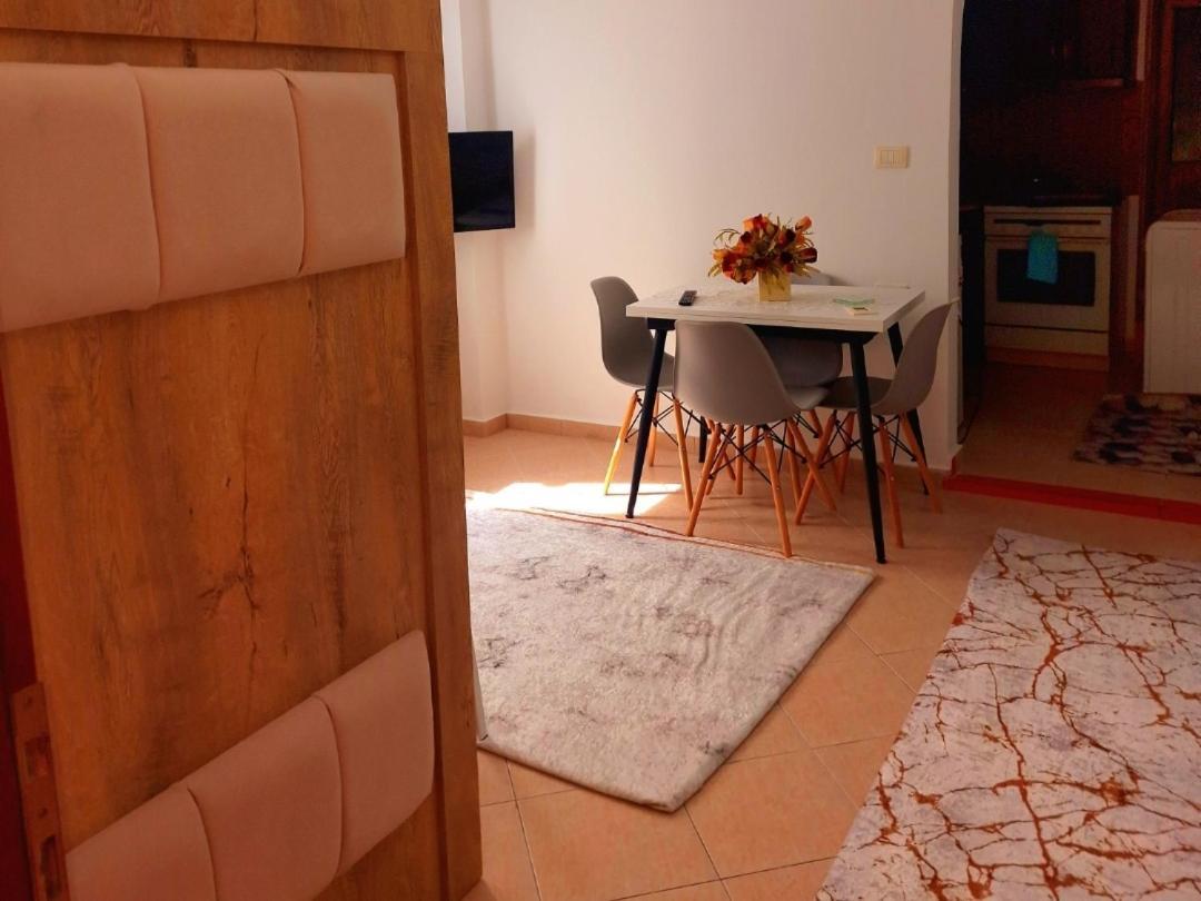 Apartment Antigona Gjirokastër الغرفة الصورة